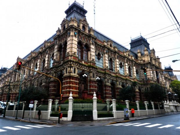 Exterior of Palacio de Aguas Corrientes architecture