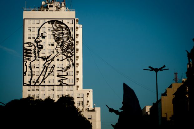 Giant Evita portrait crossing 9 de Julio