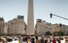 Obelisco in downtown Buenos Aires
