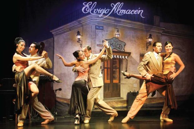 Tango dancers on stage at Viejo Almacen show